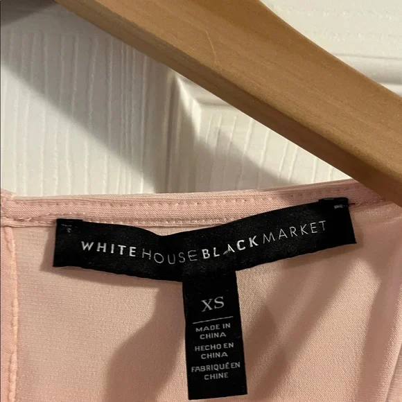 White House Black Market Pink Sequin Halter Top NWT size XS - Picture 2 of 7